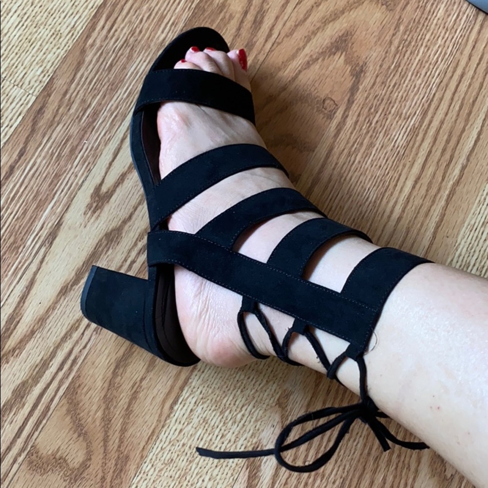 ❤️ forever 21 low heel sandals